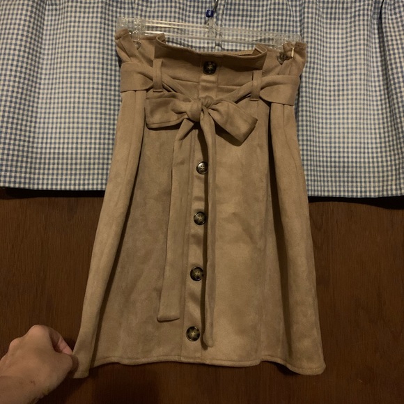 Cute Khaki Belted Miniskirt Size XL New in Bag - Picture 10 of 16